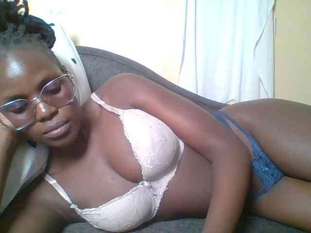 Hot-sexy-bitch webcam