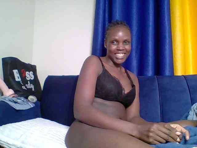 Hot-sexy-bitch webcam