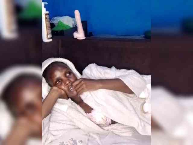 Hot-sexy-bitch webcam