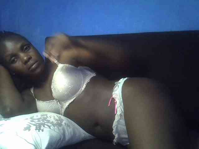 Hot-sexy-bitch webcam