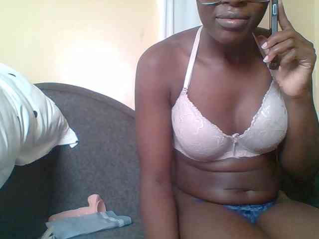 Hot-sexy-bitch webcam