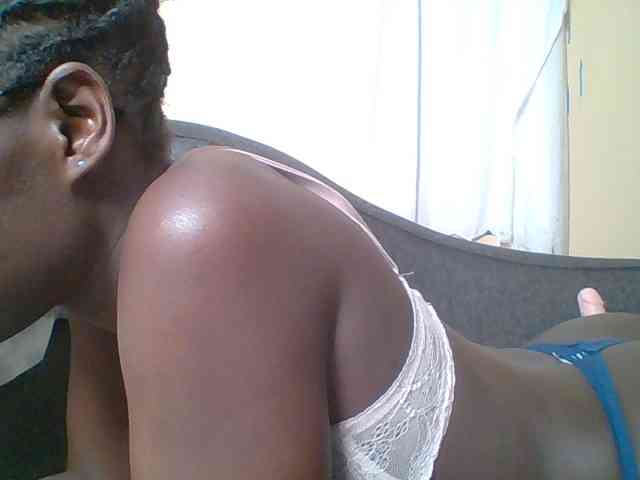 Hot-sexy-bitch webcam