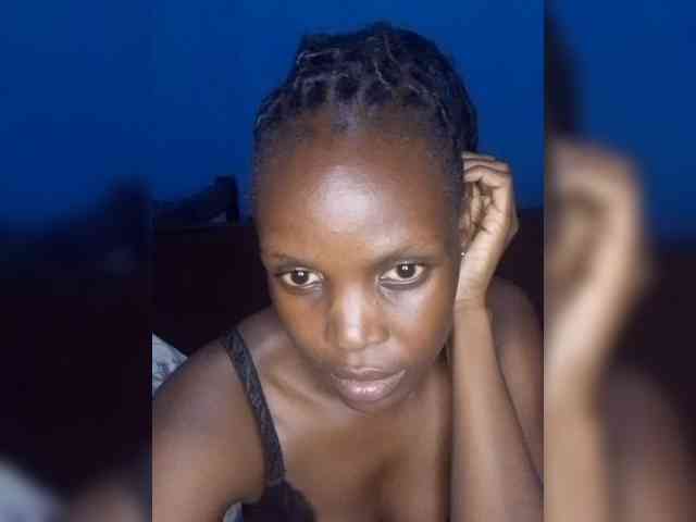 Hot-sexy-bitch webcam