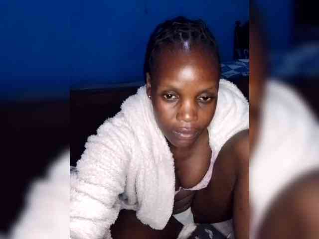 Hot-sexy-bitch webcam