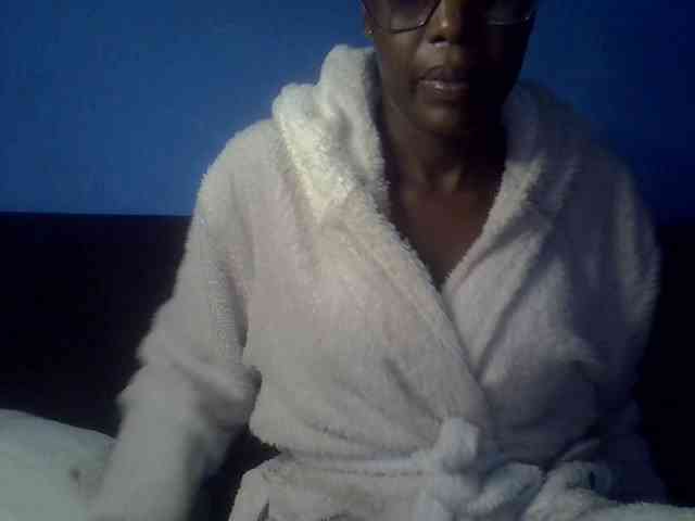 Hot-sexy-bitch webcam