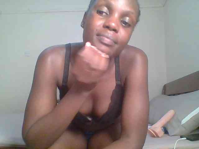 Hot-sexy-bitch webcam