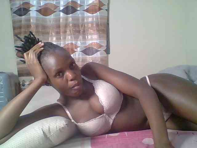 Hot-sexy-bitch webcam