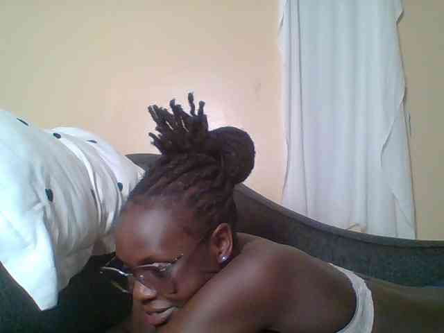 Hot-sexy-bitch webcam