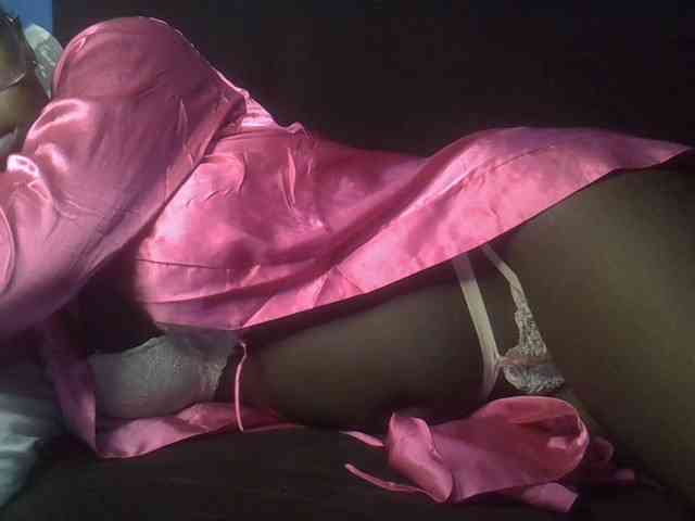 Hot-sexy-bitch webcam