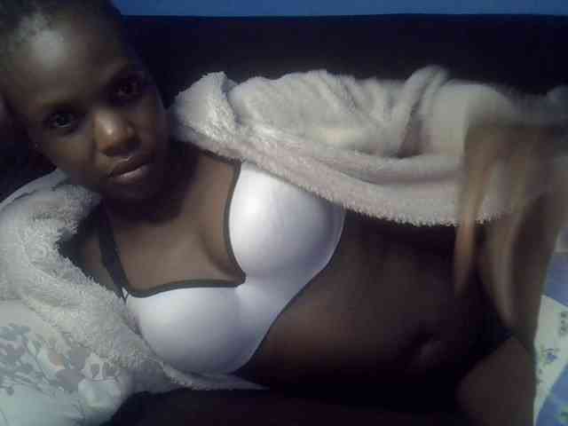 Hot-sexy-bitch webcam