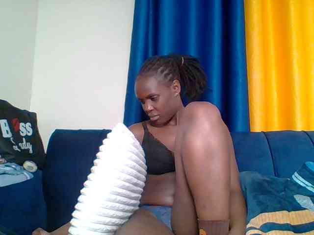 Hot-sexy-bitch webcam