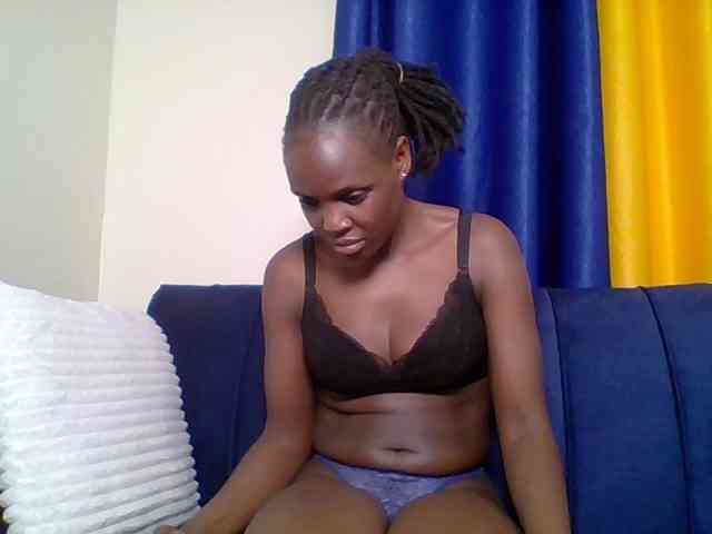 Hot-sexy-bitch webcam