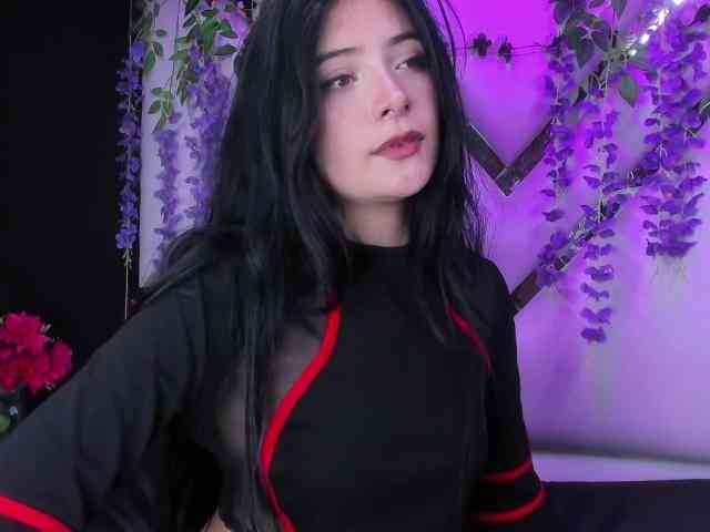 LinzyRouse Live Webcam on BongaCams