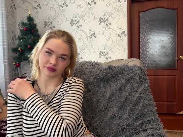 AriannaVargo's BongaCams show and profile