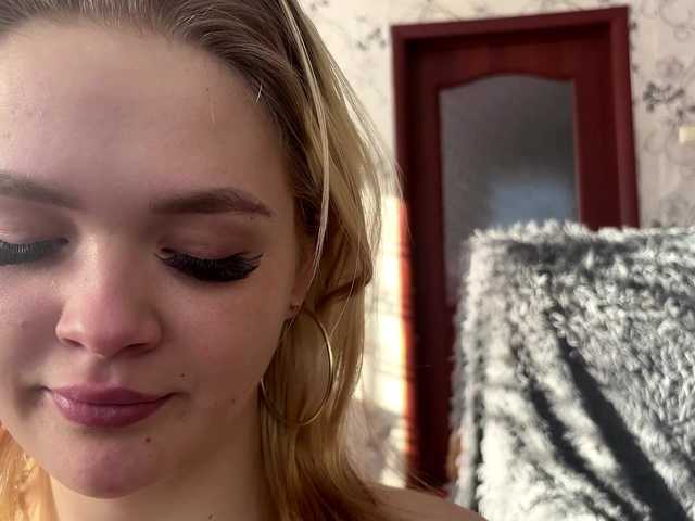 AriannaVargo's BongaCams show and profile