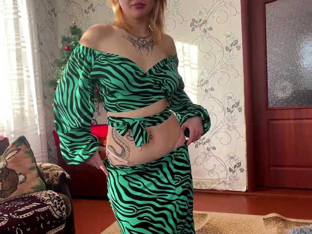 AriannaVargo's BongaCams show and profile