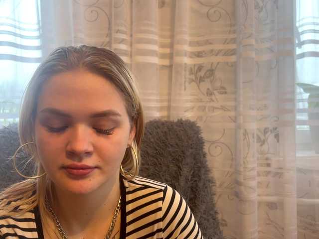 AriannaVargo's BongaCams show and profile