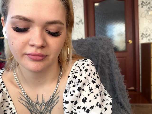 AriannaVargo's BongaCams show and profile