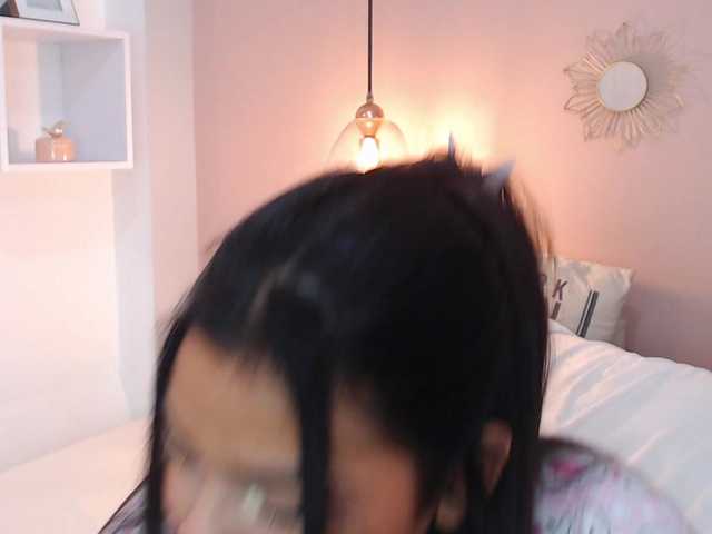 MiaVibe's BongaCams show and profile