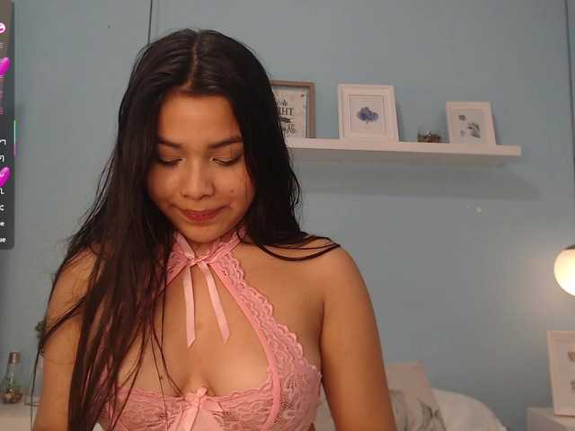 MiaVibe's BongaCams show and profile