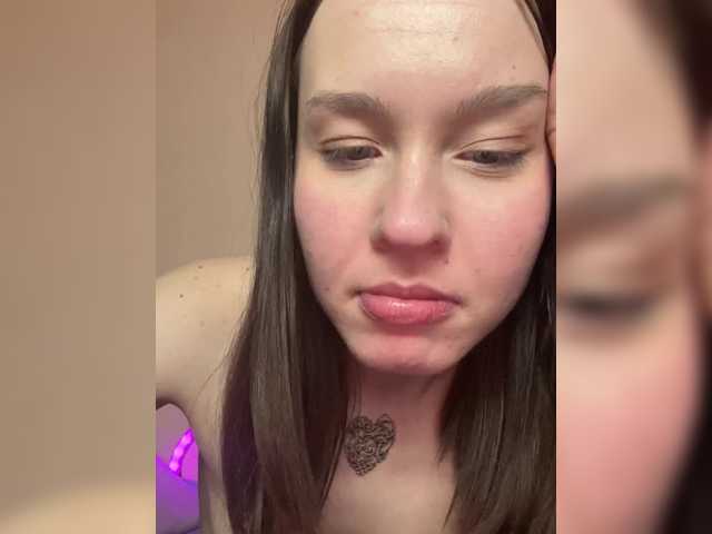 darlingbaby's BongaCams show and profile