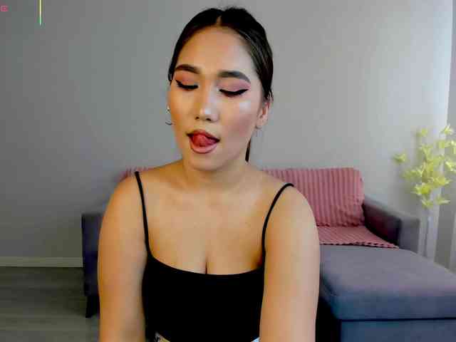 mayameilin Live Webcam on BongaCams