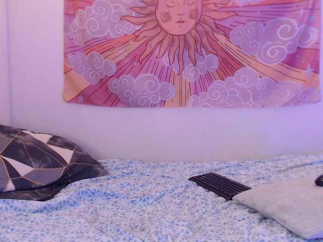 Eimy's BongaCams show and profile