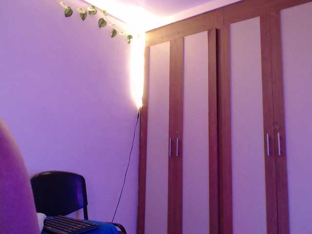 Eimy's BongaCams show and profile