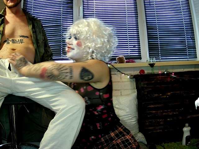 go to chat with AlicesSaliva