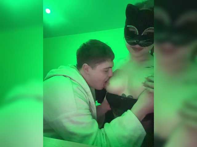 go to chat with MilenaNyx1