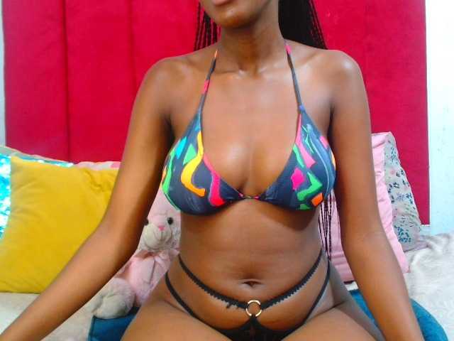 Sweetdivaxx12's BongaCams show and profile