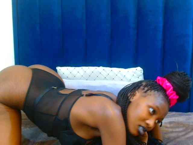 Sweetdivaxx12 webcam