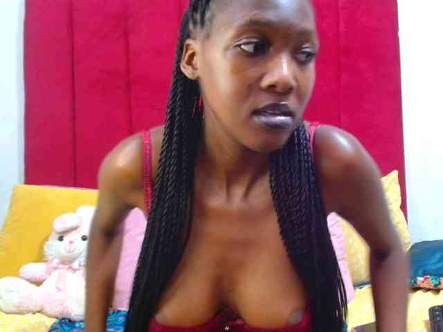 Sweetdivaxx12 webcam