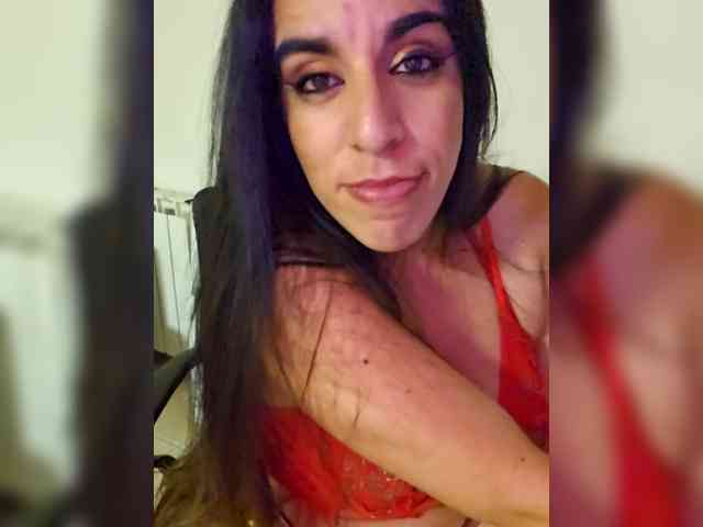 LatinArabQueen1 webcam