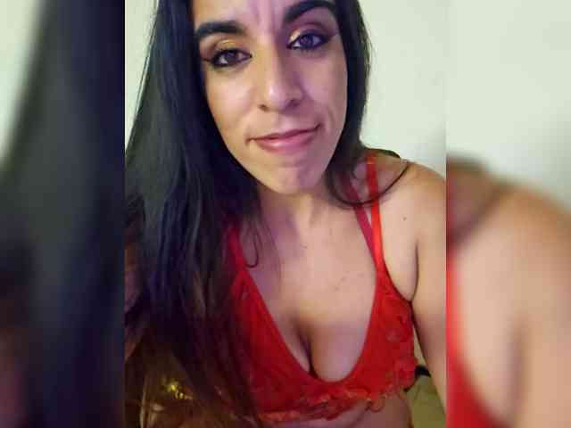 LatinArabQueen1 webcam