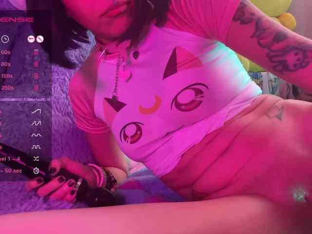 BABYUNICORN420 webcam