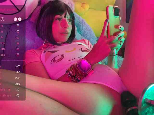 BABYUNICORN420 webcam