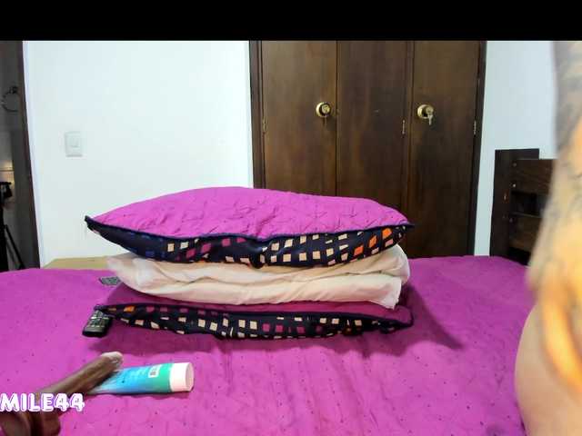 Meli-u's BongaCams show and profile