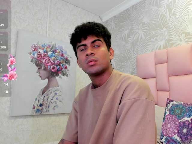 DaveAndEmma's BongaCams show and profile