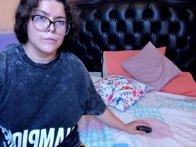 DaveAndEmma's BongaCams show and profile