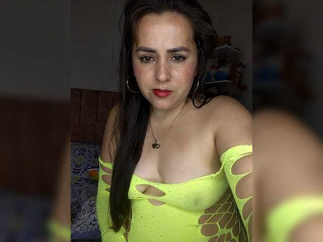 Yenny-1 broadcasting live