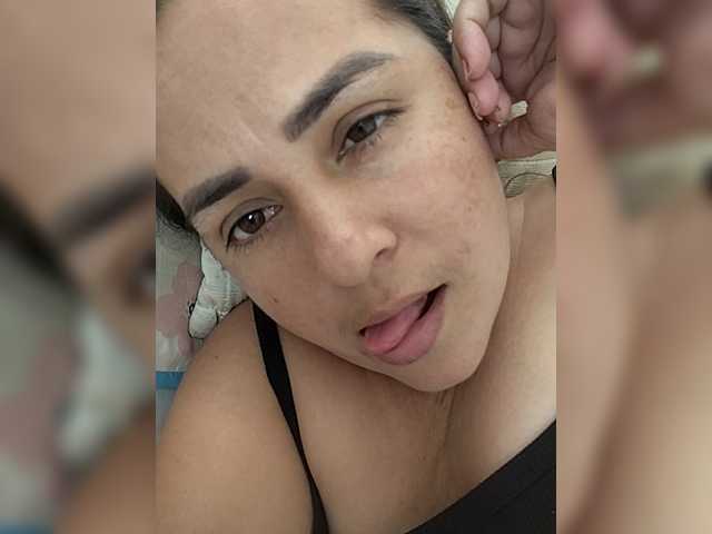 Yenny-1 Live Cam on BongaCams