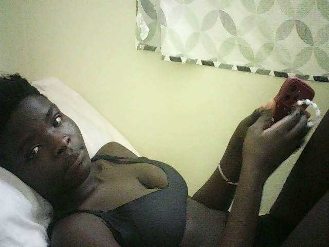 EbonyChocoo from BongaCams is Freechat