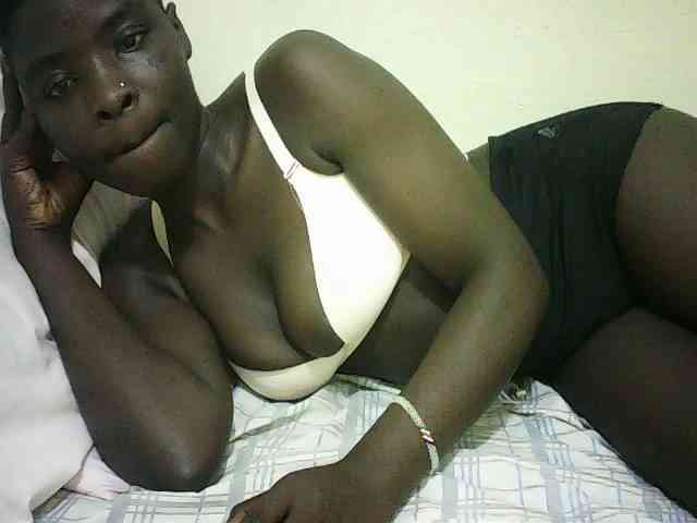 EbonyChocoo webcam