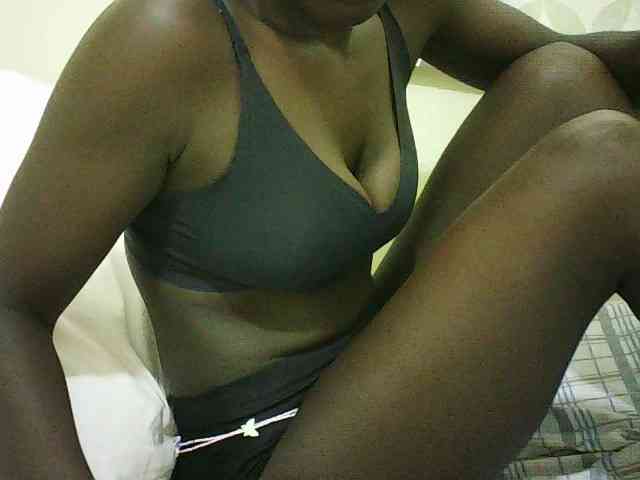EbonyChocoo webcam