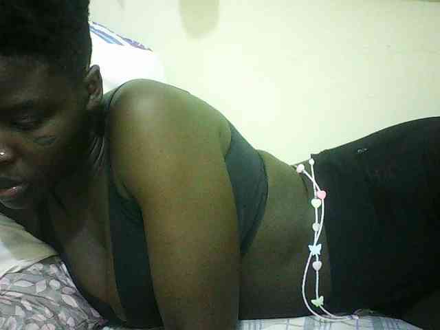 EbonyChocoo webcam