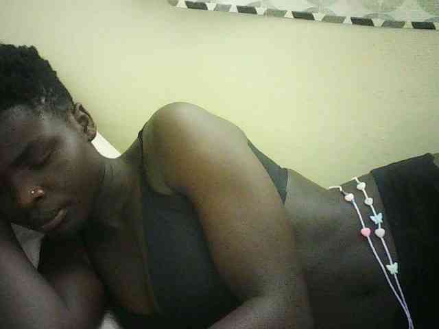 EbonyChocoo webcam