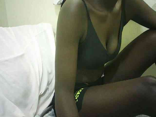 EbonyChocoo webcam