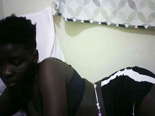 EbonyChocoo webcam