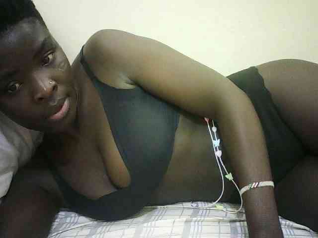 EbonyChocoo webcam
